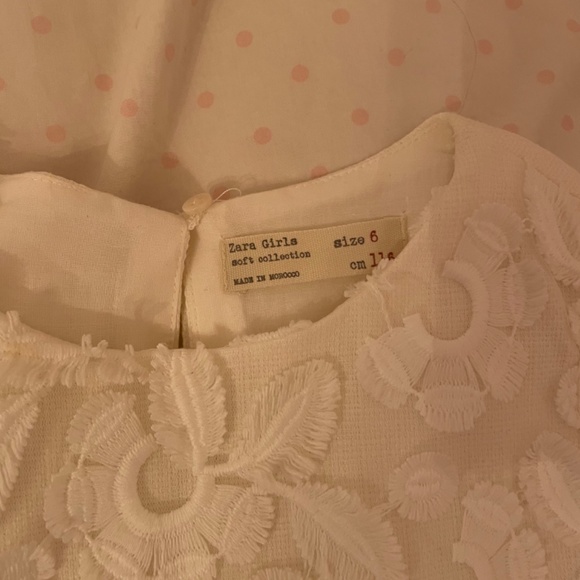 Zara little girls Off white shift dress. - Picture 3 of 5